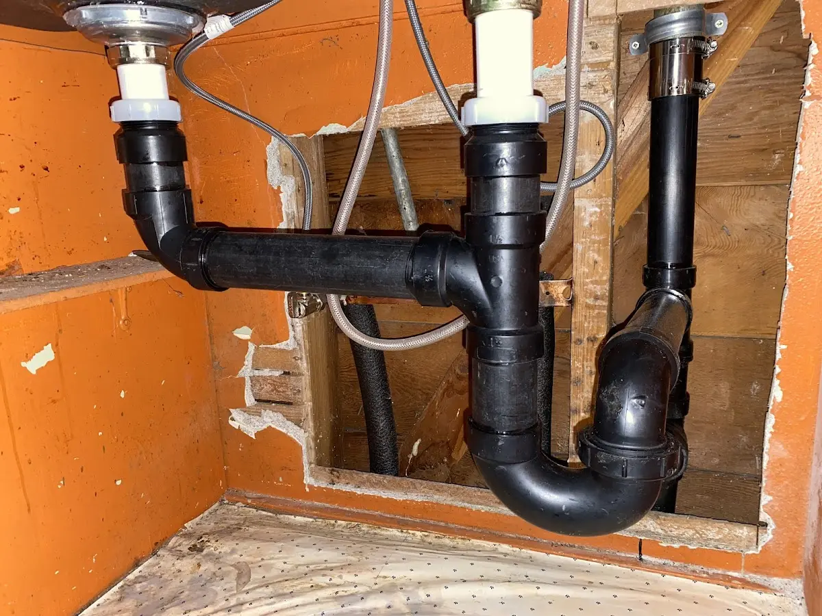 Professional Pipe Bursting equipment and tools on the job in Fish Hawk